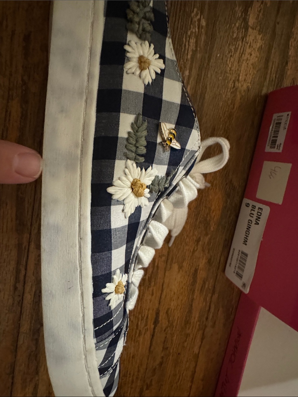 Betsey Johnson Blue Gingham Daisy Sneakers - size 9 - Picture 11 of 11